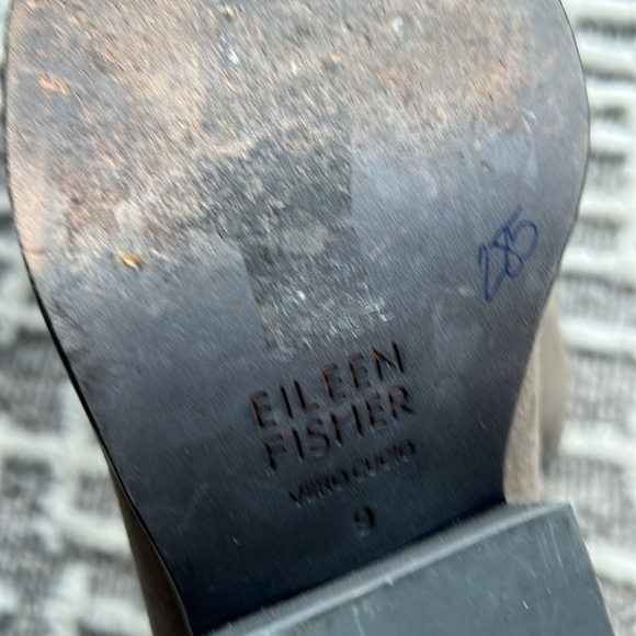 Eileen Fisher Peer Suede Ankle Bootie in Shadow Size 9 - Picture 16 of 17